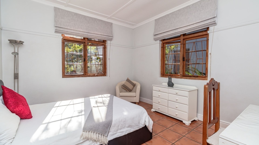 7 Bedroom Property for Sale in Paradise Western Cape